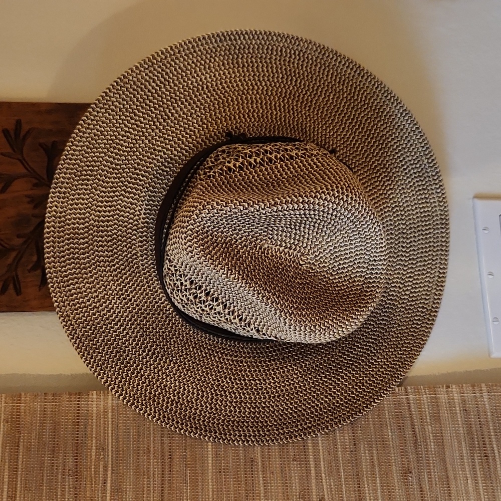 Cjla Hat Euc - image 1